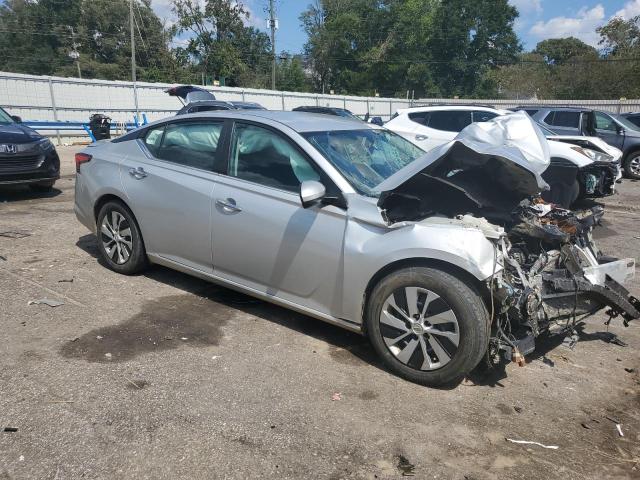 1N4BL4BV7LC195975 Nissan Altima S 4