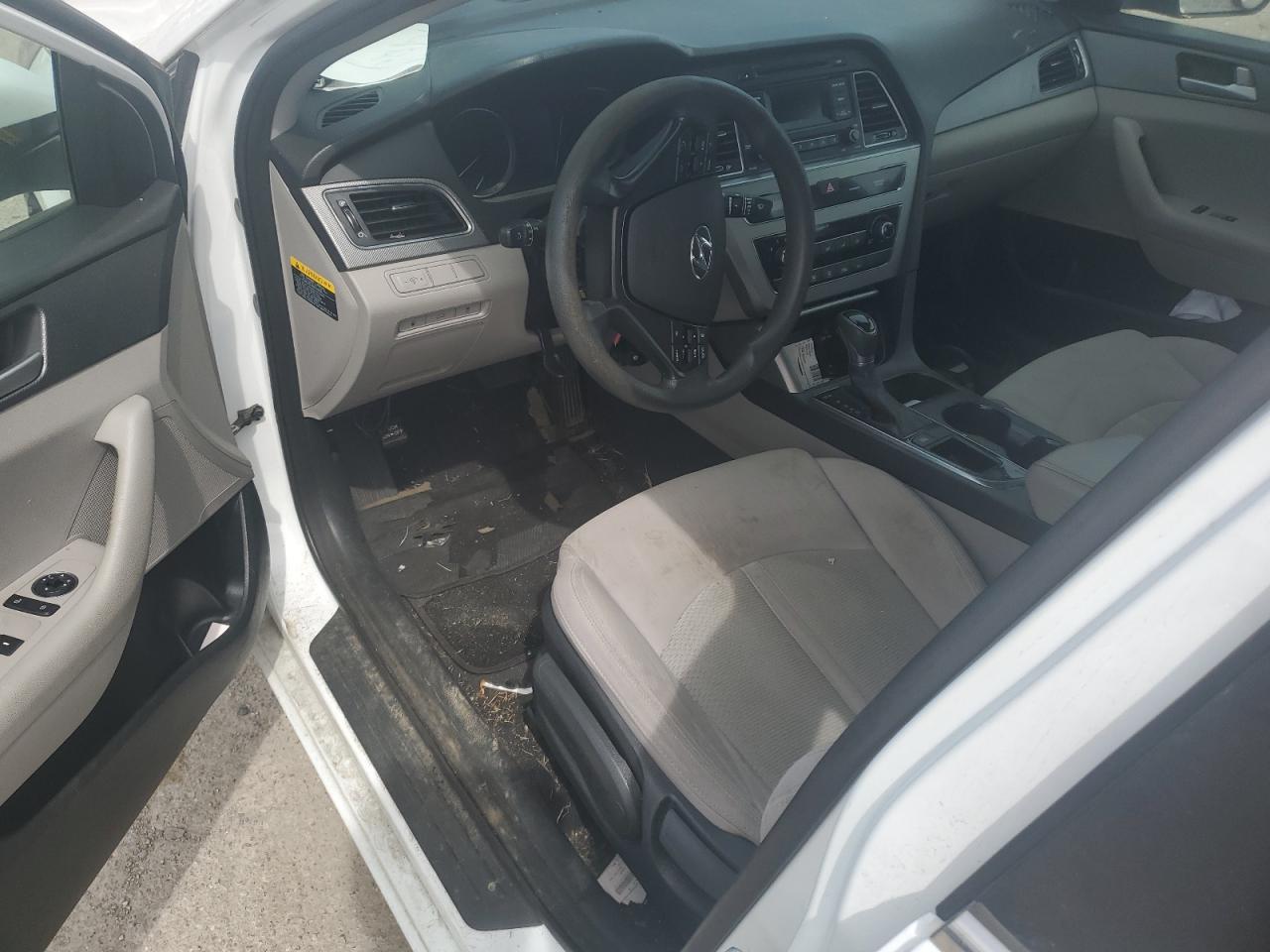 2015 Hyundai Sonata - Image 8