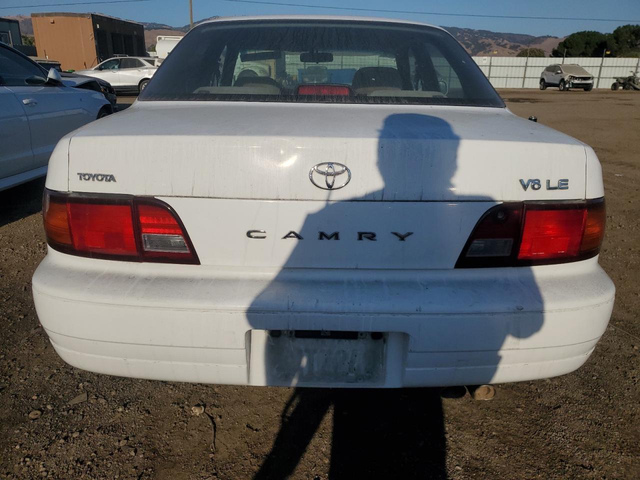 JT2BF12K2T0131679 1996 Toyota Camry Le