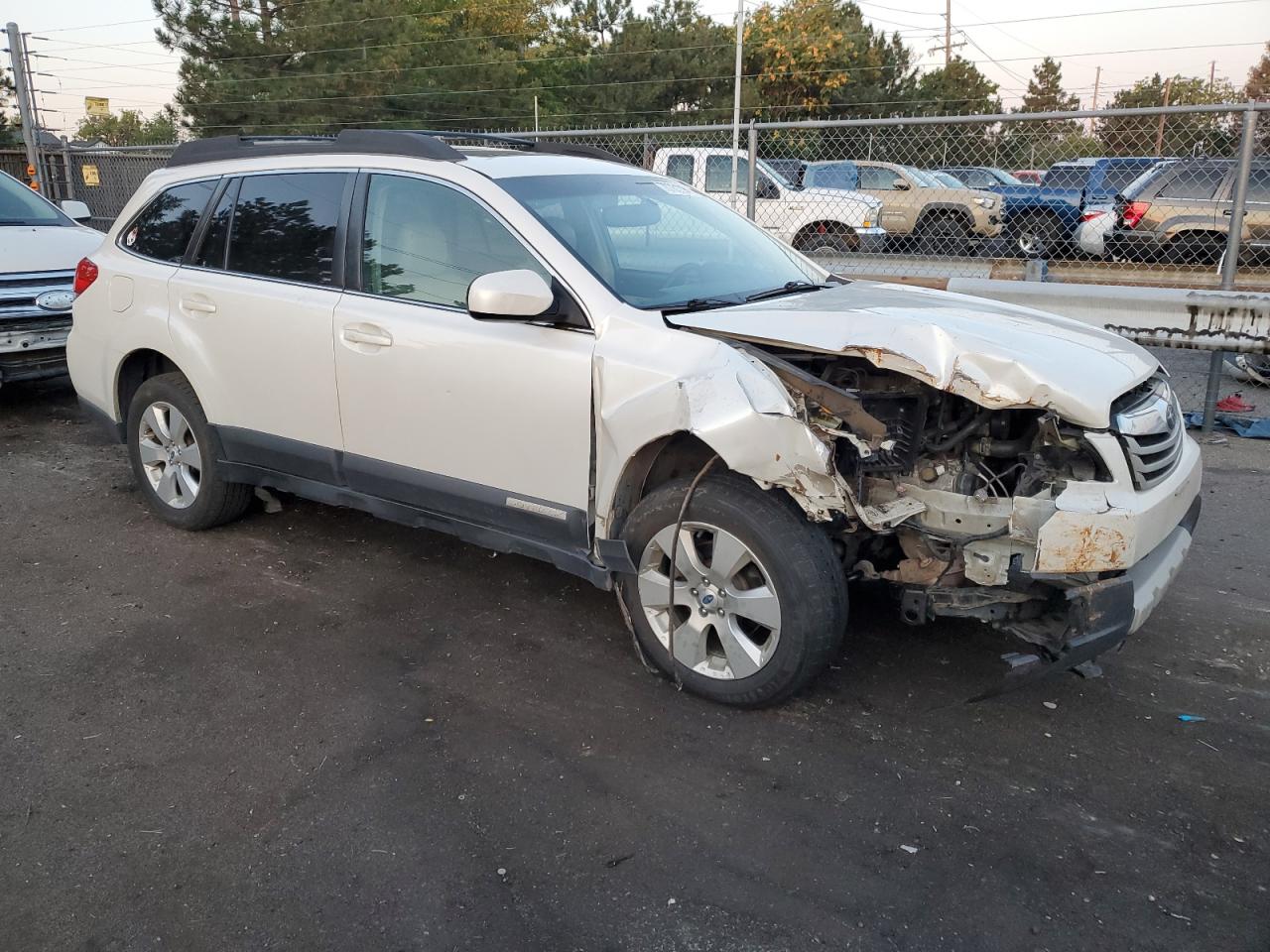 2011 Subaru Outback - Image 4