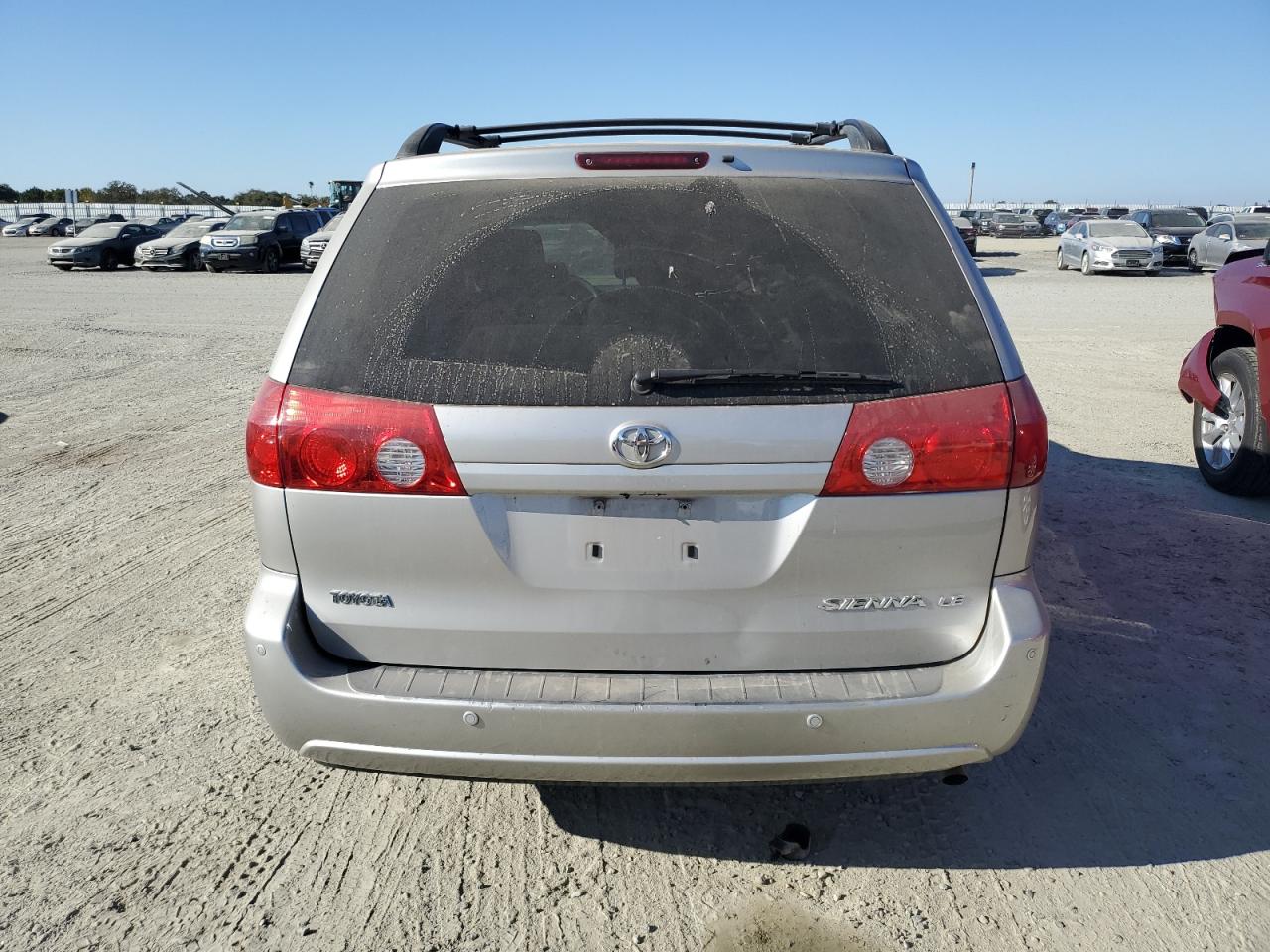 2008 Toyota Sienna Ce VIN: 5TDZK23C78S145726 Lot: 71440314