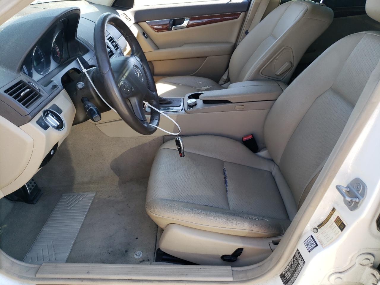 2011 Mercedes-Benz C 300 VIN: WDDGF5EB3BR142058 Lot: 72739264