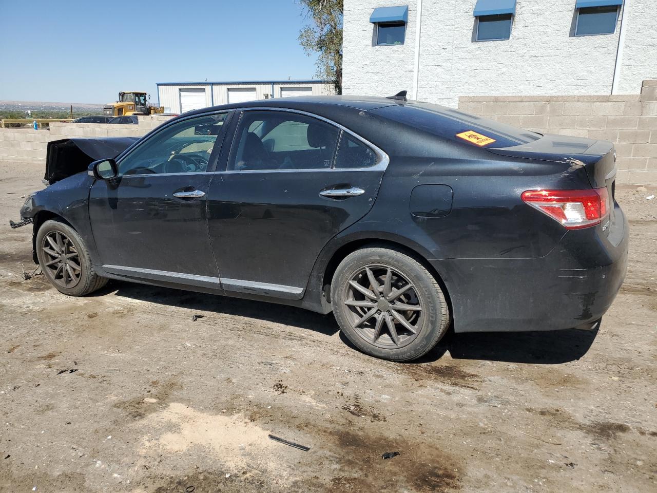 2010 Lexus ES - Image 2