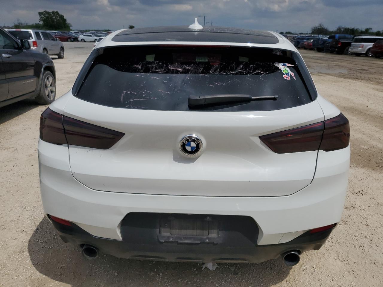 VIN WBXYJ3C3XJEJ75189 2018 BMW X2 no.6