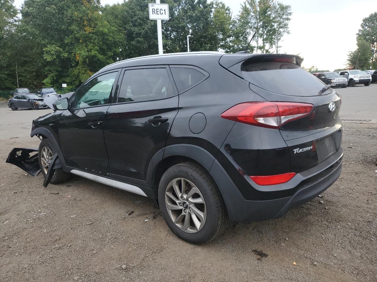 VIN KM8J3CA44HU520264 2017 HYUNDAI TUCSON no.2