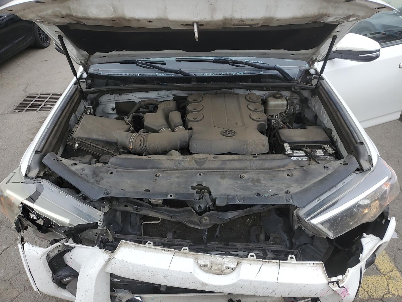 JTEBU5JR4K5611304 2019 Toyota 4Runner Sr5