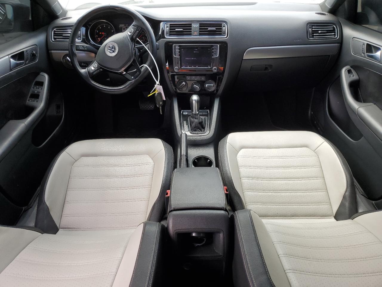 2016 Volkswagen Jetta - Image 8