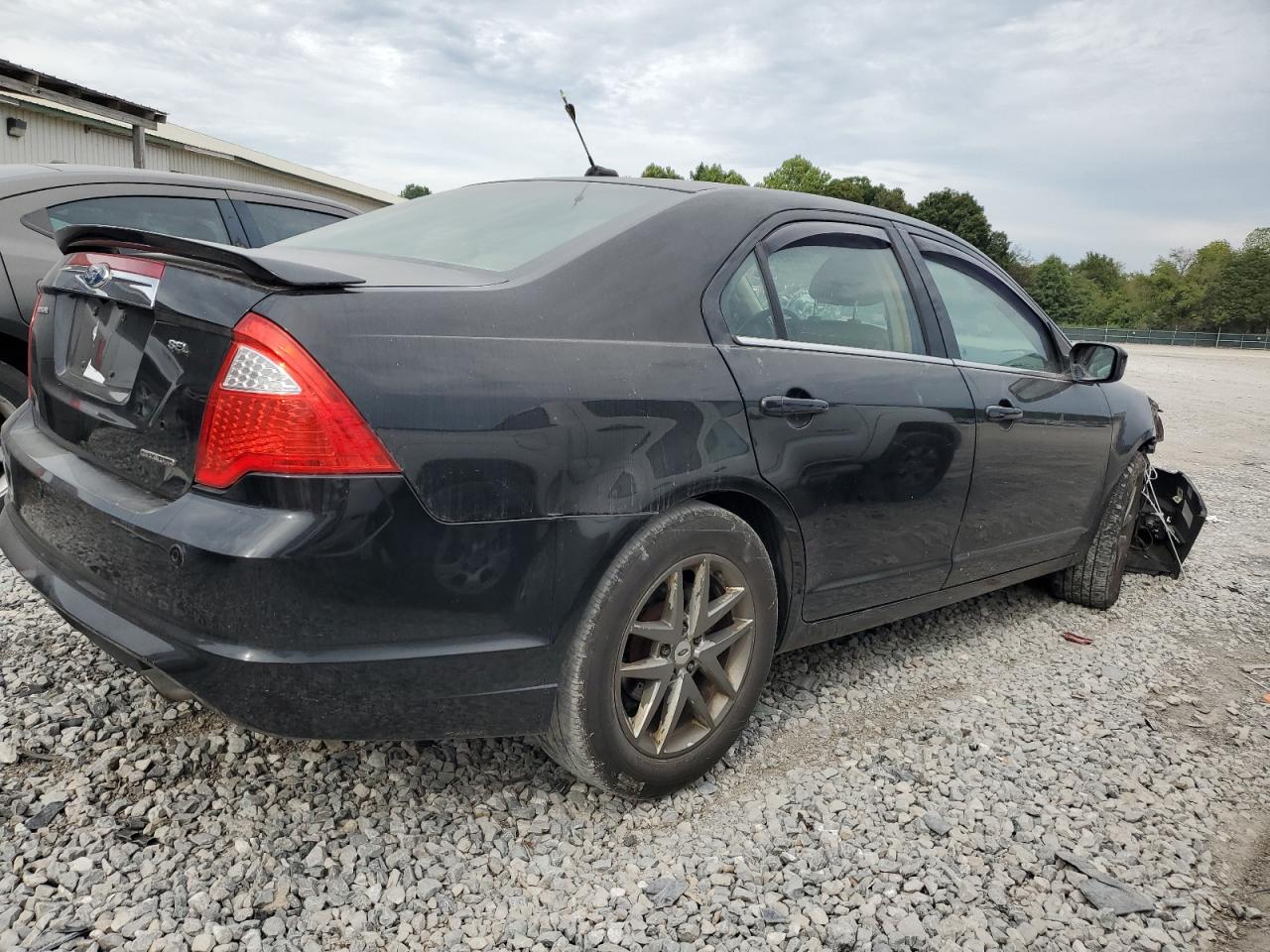 2011 Ford Fusion - Image 3