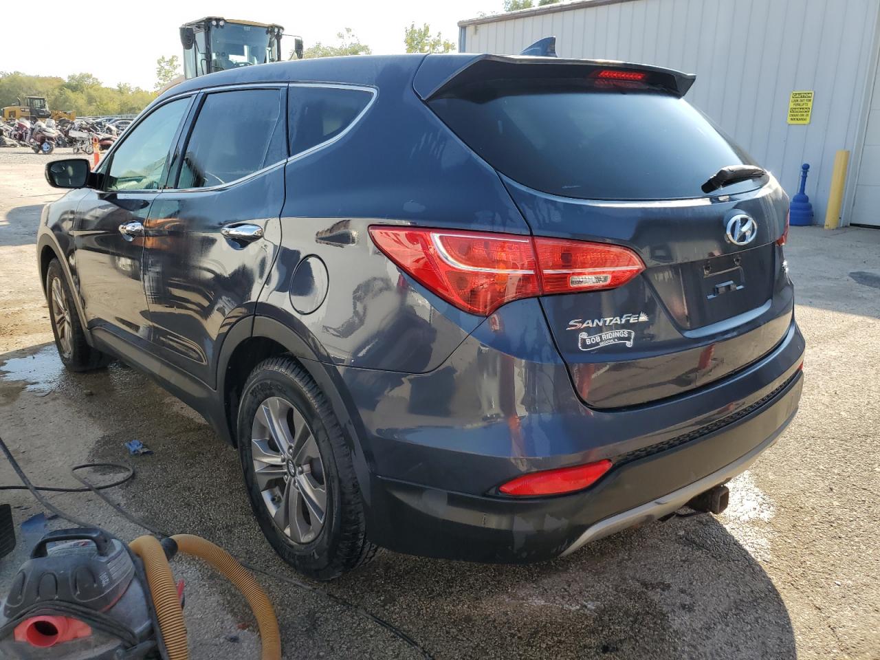 5XYZTDLBXGG342126 2016 HYUNDAI SANTA FE - Image 2