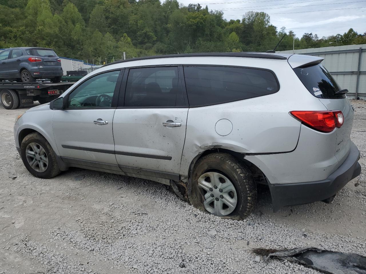 2012 Chevrolet Traverse - Image 2