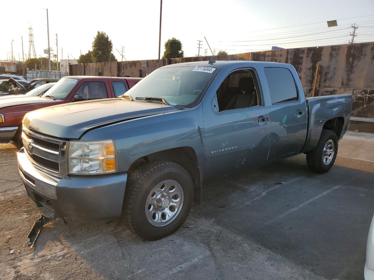 2011 Chevrolet Silverado - Image 1