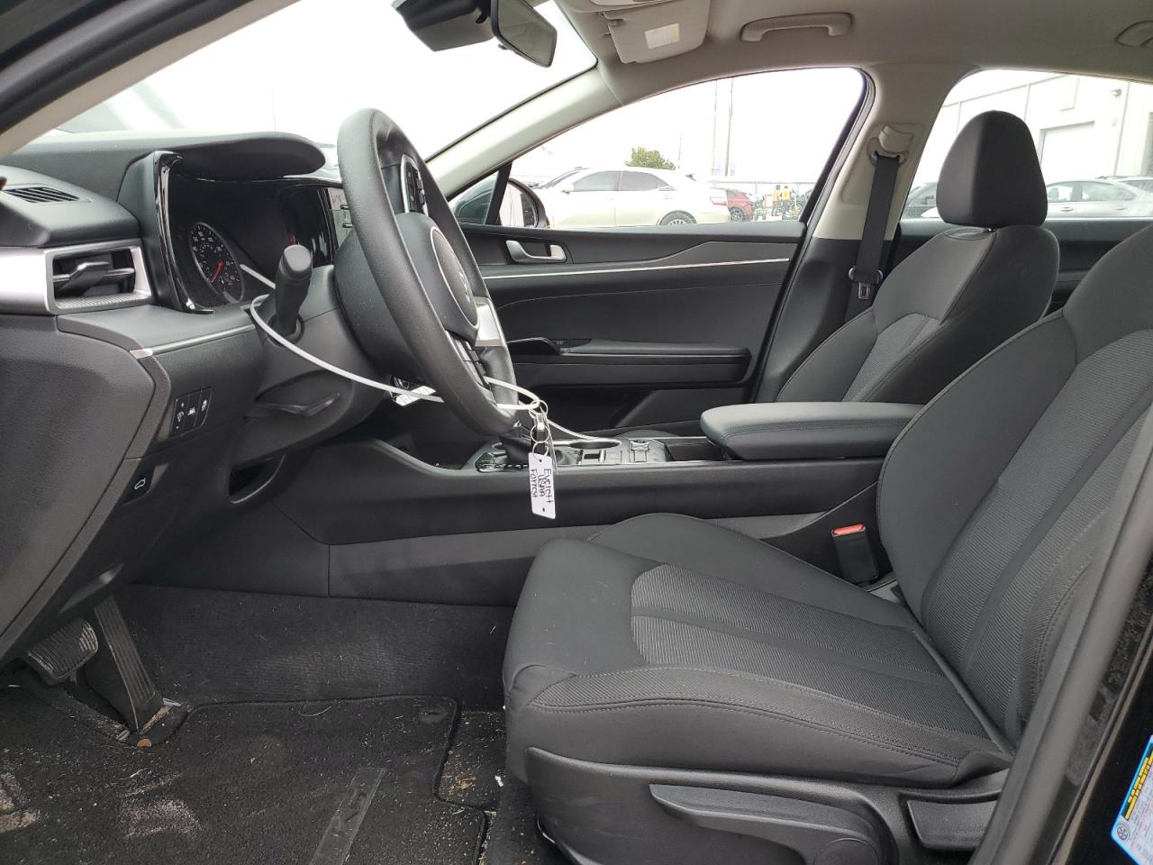 2023 Kia K5 - Image 7