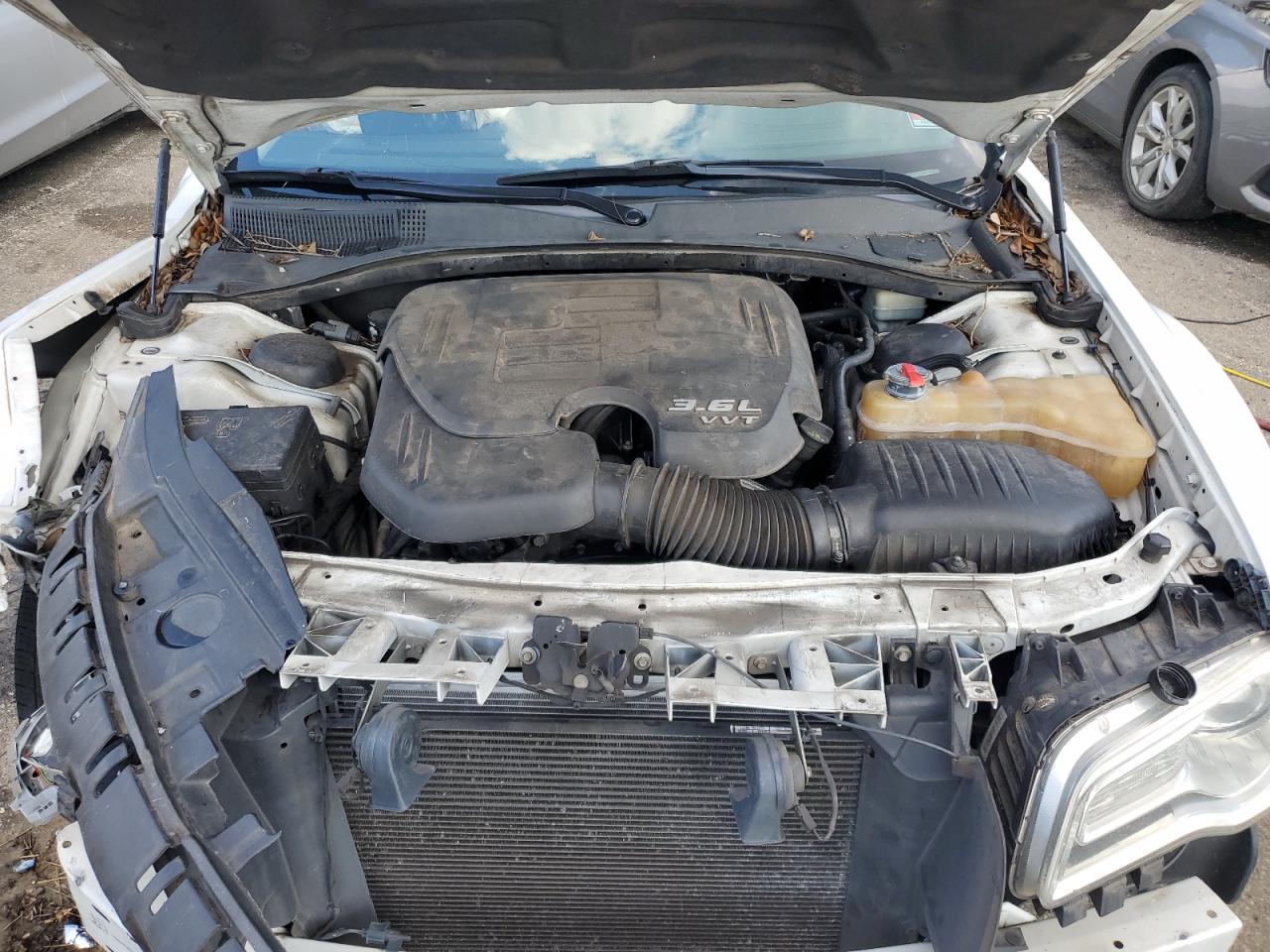 2C3CCAAG2EH138605 2014 Chrysler 300