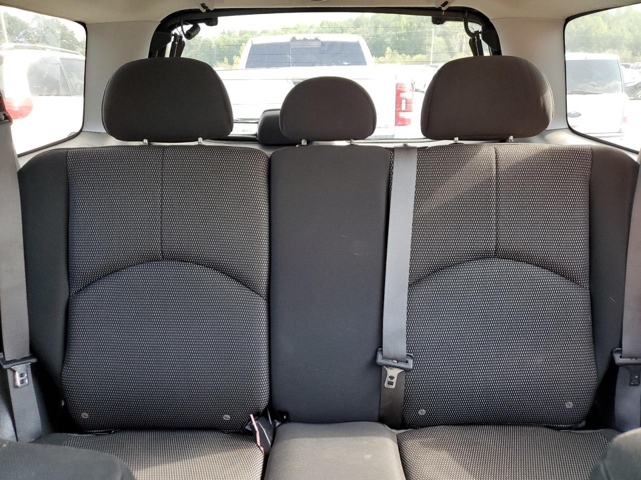 2005 Mazda Tribute - Image 10