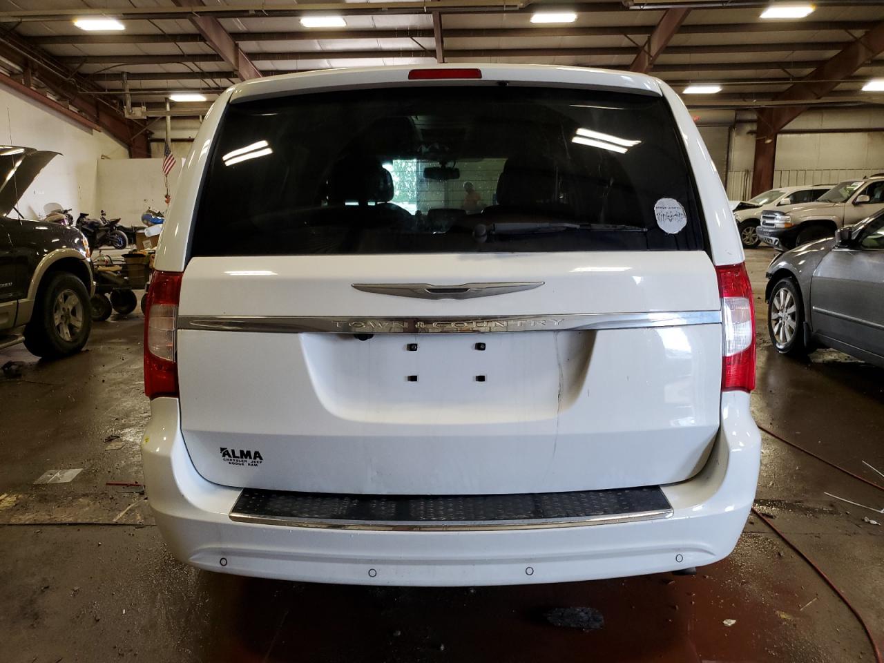 2C4RC1CG8FR743386 2015 Chrysler Town & Country Touring L