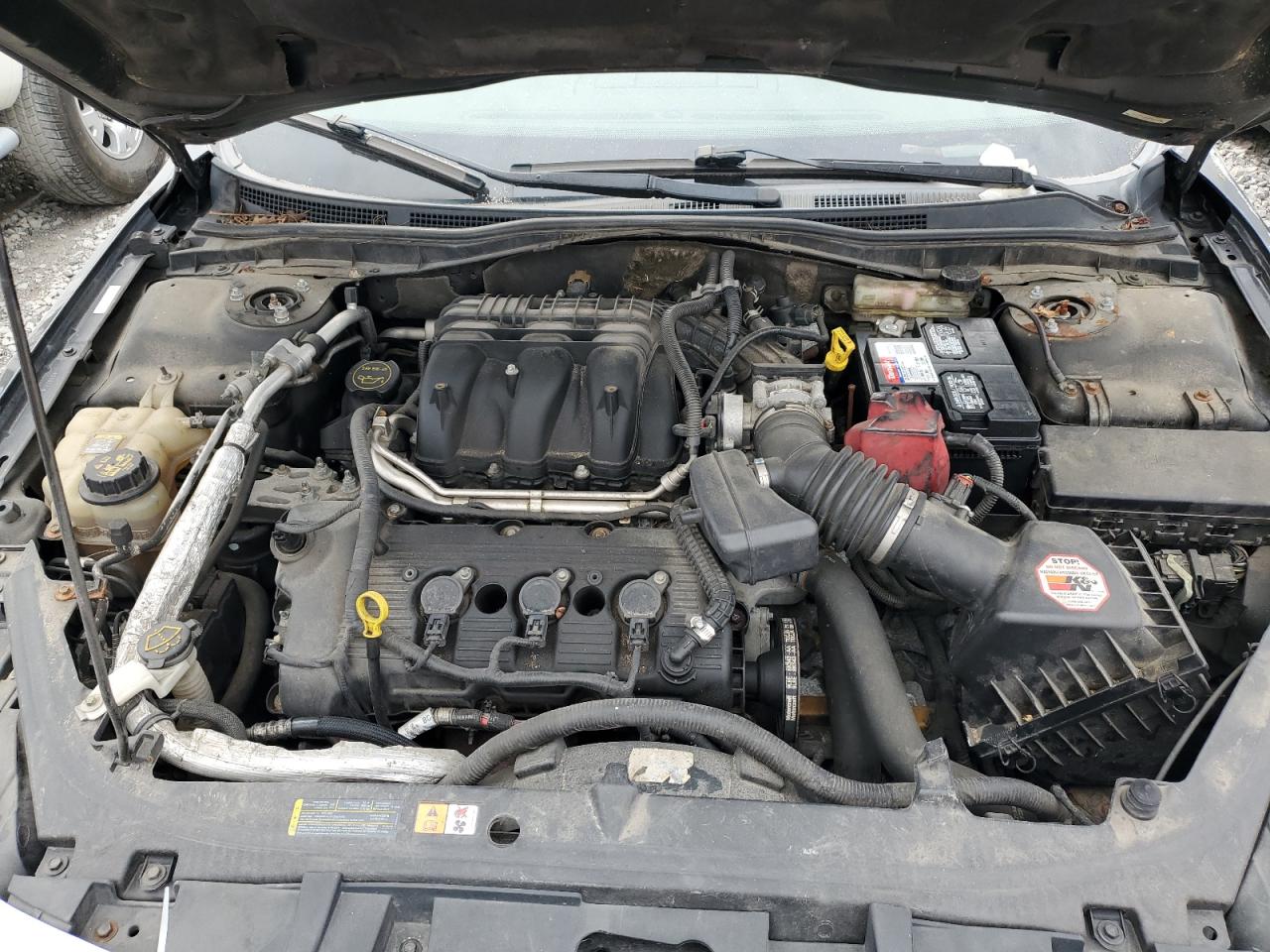 2011 Ford Fusion - Image 11