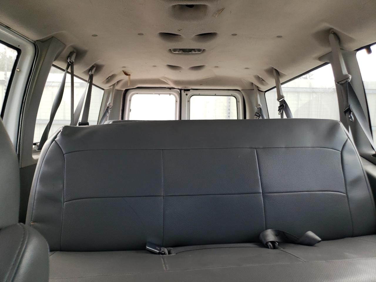 2003 Ford Econoline E350 Super Duty Wagon VIN: 1FBNE31L73HB04643 Lot: 64044695