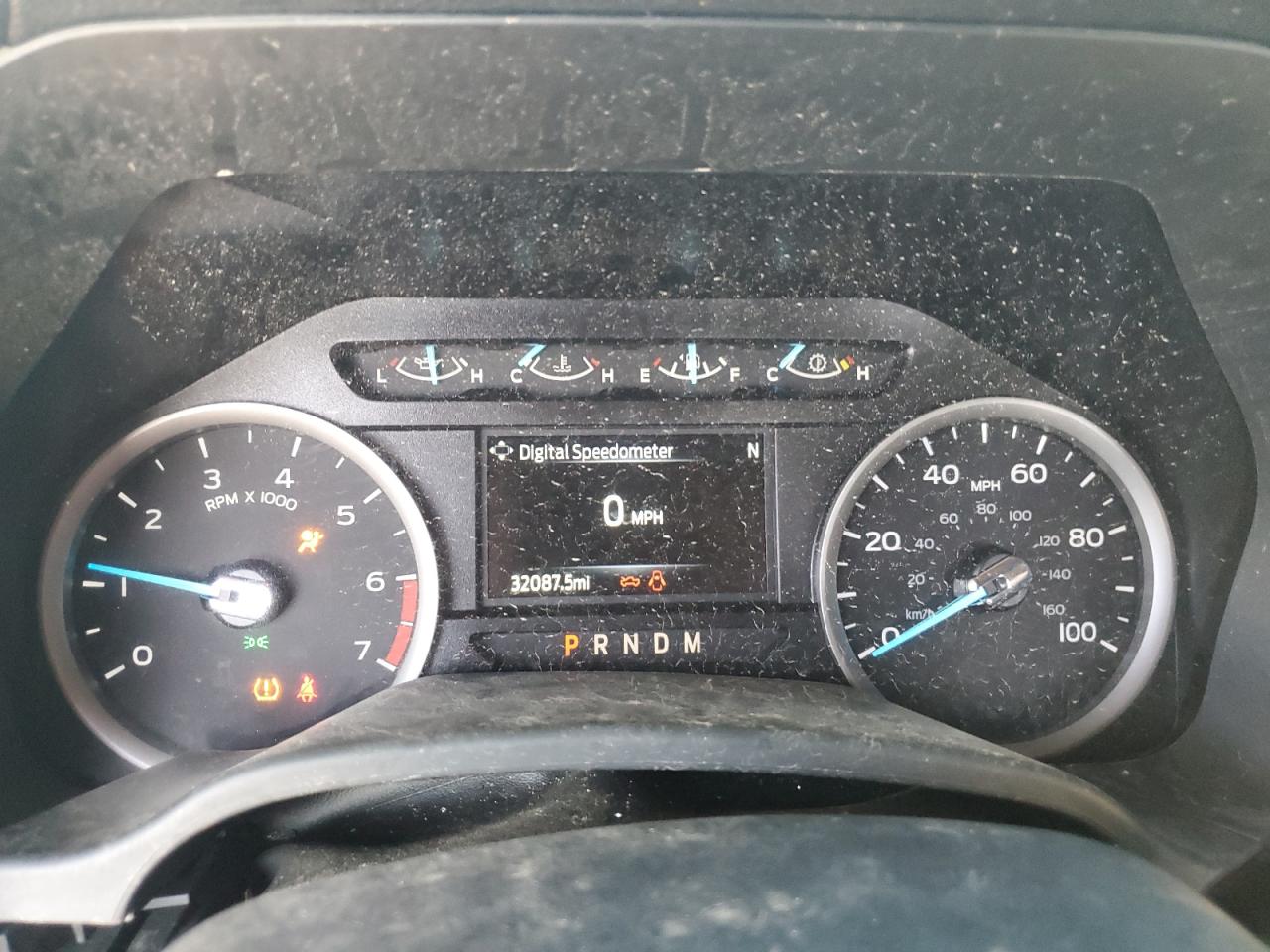 2022 Ford F350 - Image 9
