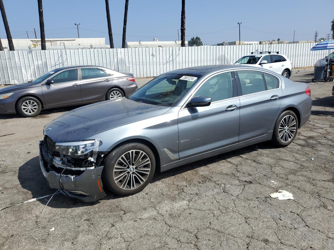 WBAJA7C3XHWA70582 2017 BMW 530 Xi