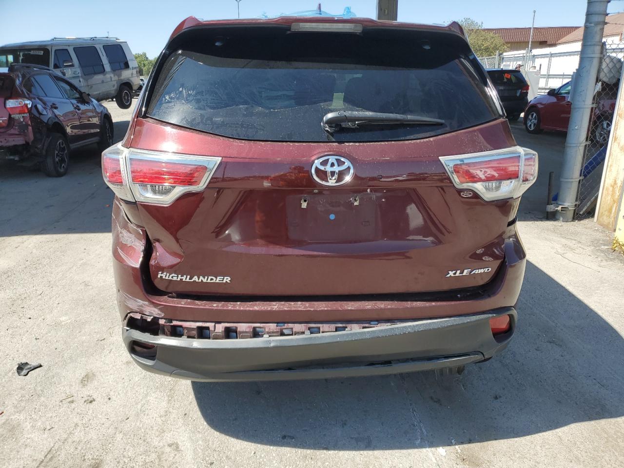 5TDJKRFH8FS114267 2015 Toyota Highlander Xle