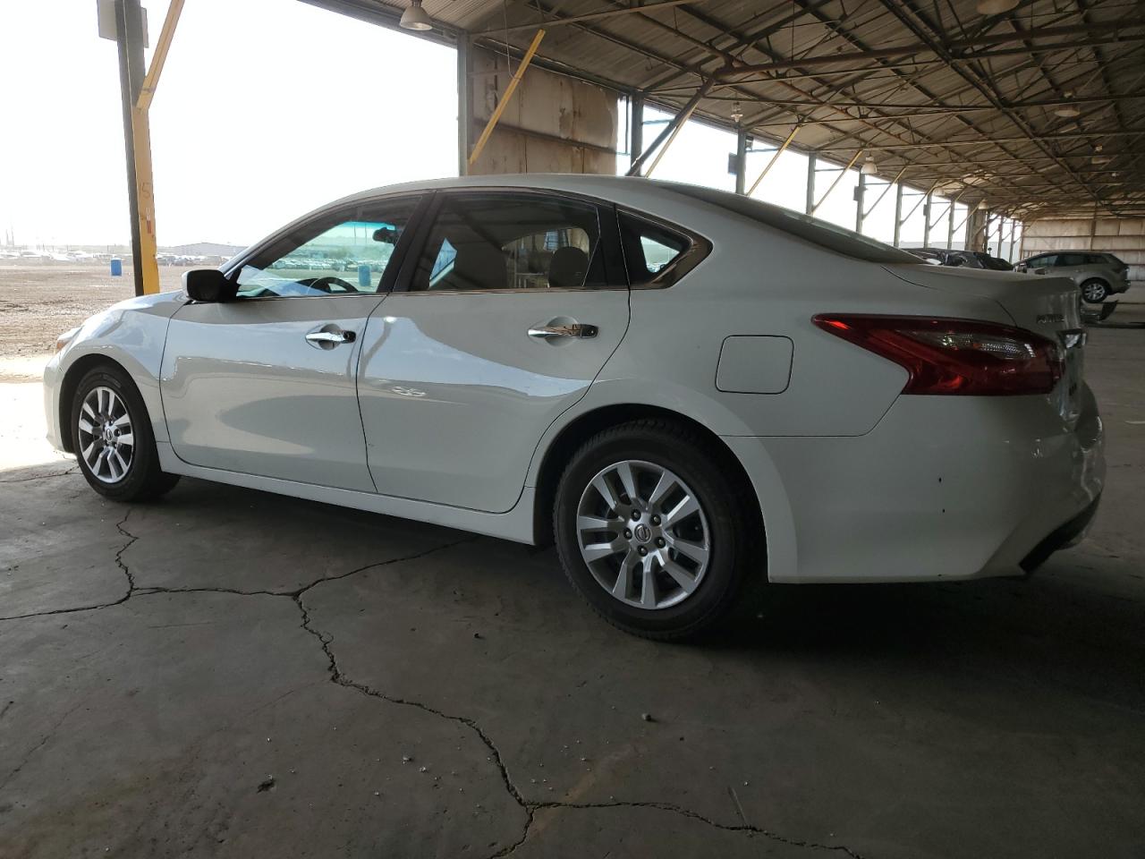 1N4AL3APXHC294306 2017 NISSAN ALTIMA - Image 2