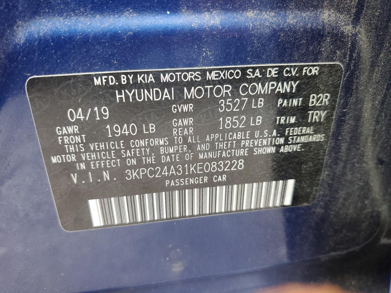 3KPC24A31KE083228 2019 Hyundai Accent Se