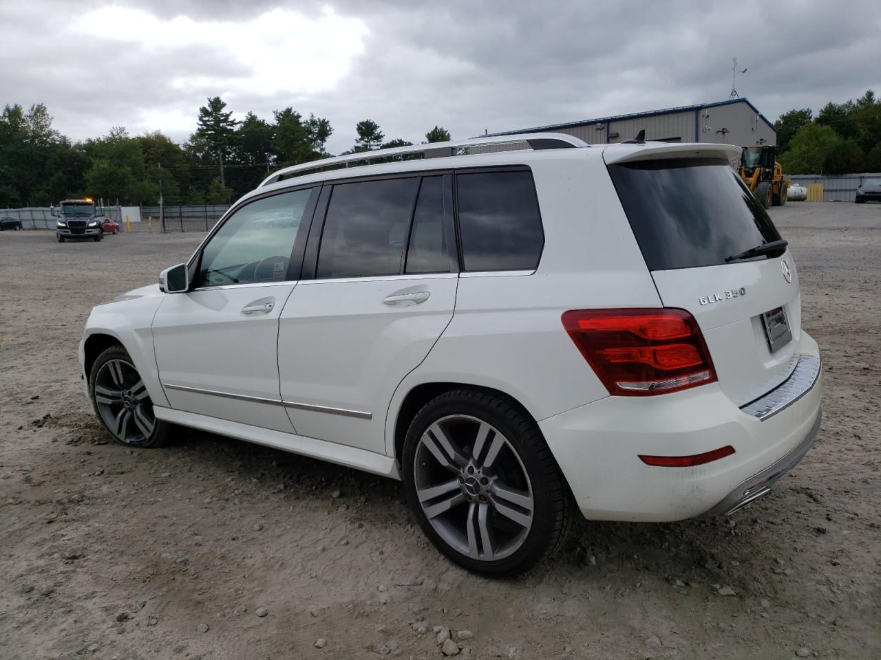 VIN WDCGG8JB8DG049933 2013 MERCEDES-BENZ GLK-CLASS no.2