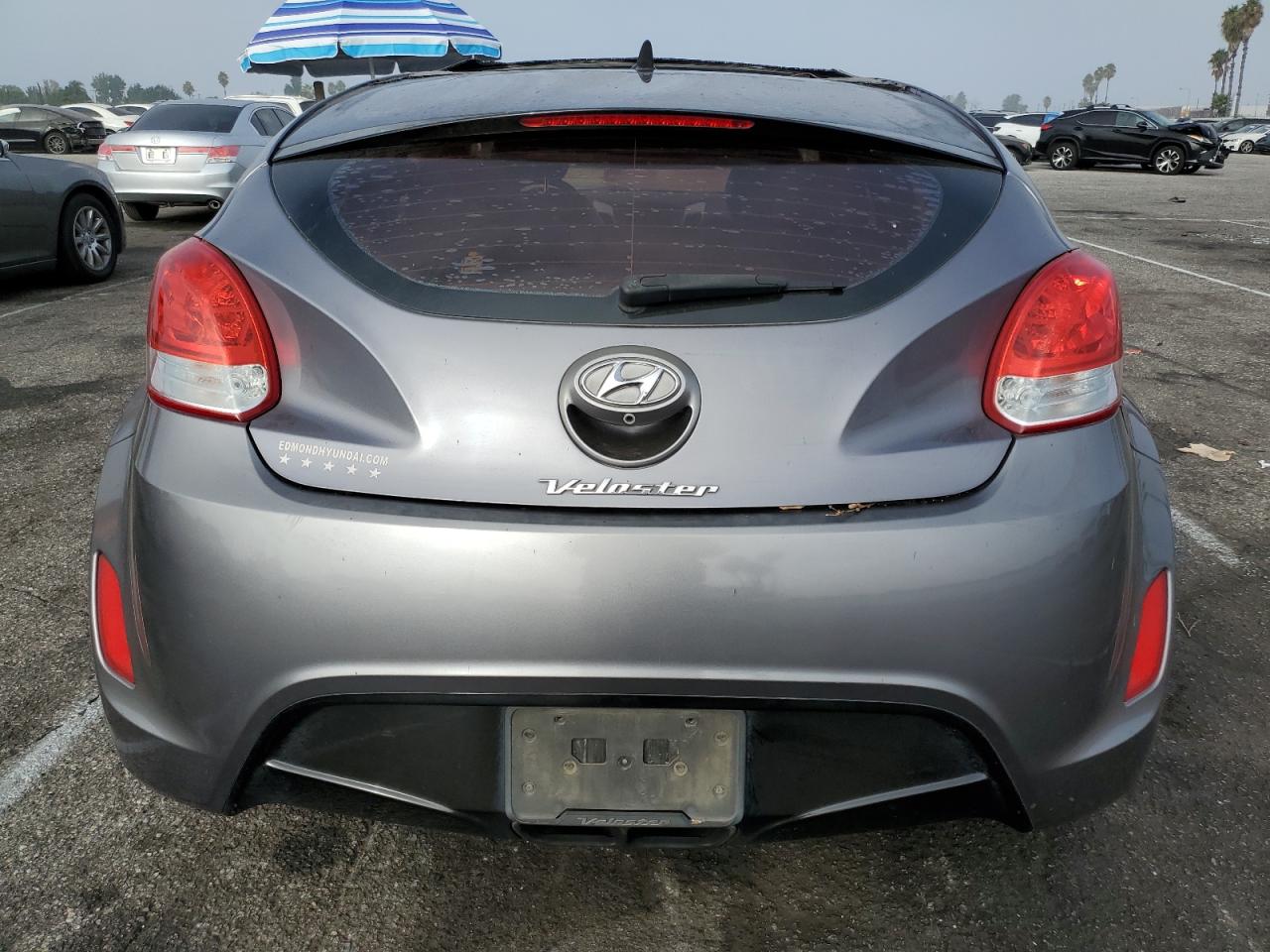 KMHTC6AD9GU260582 2016 Hyundai Veloster