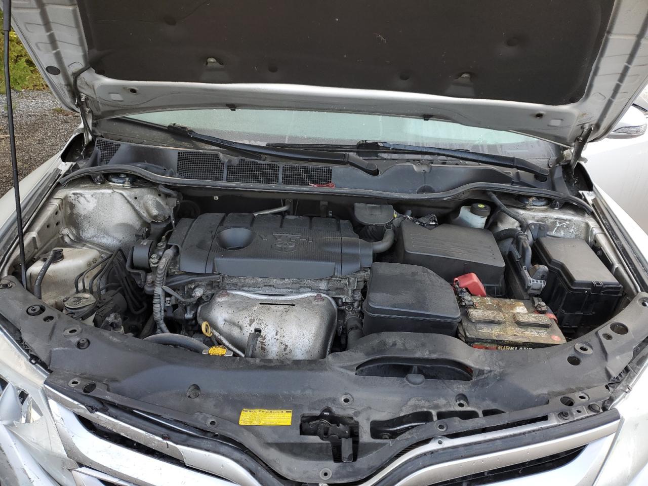 2013 Toyota Venza - Image 12