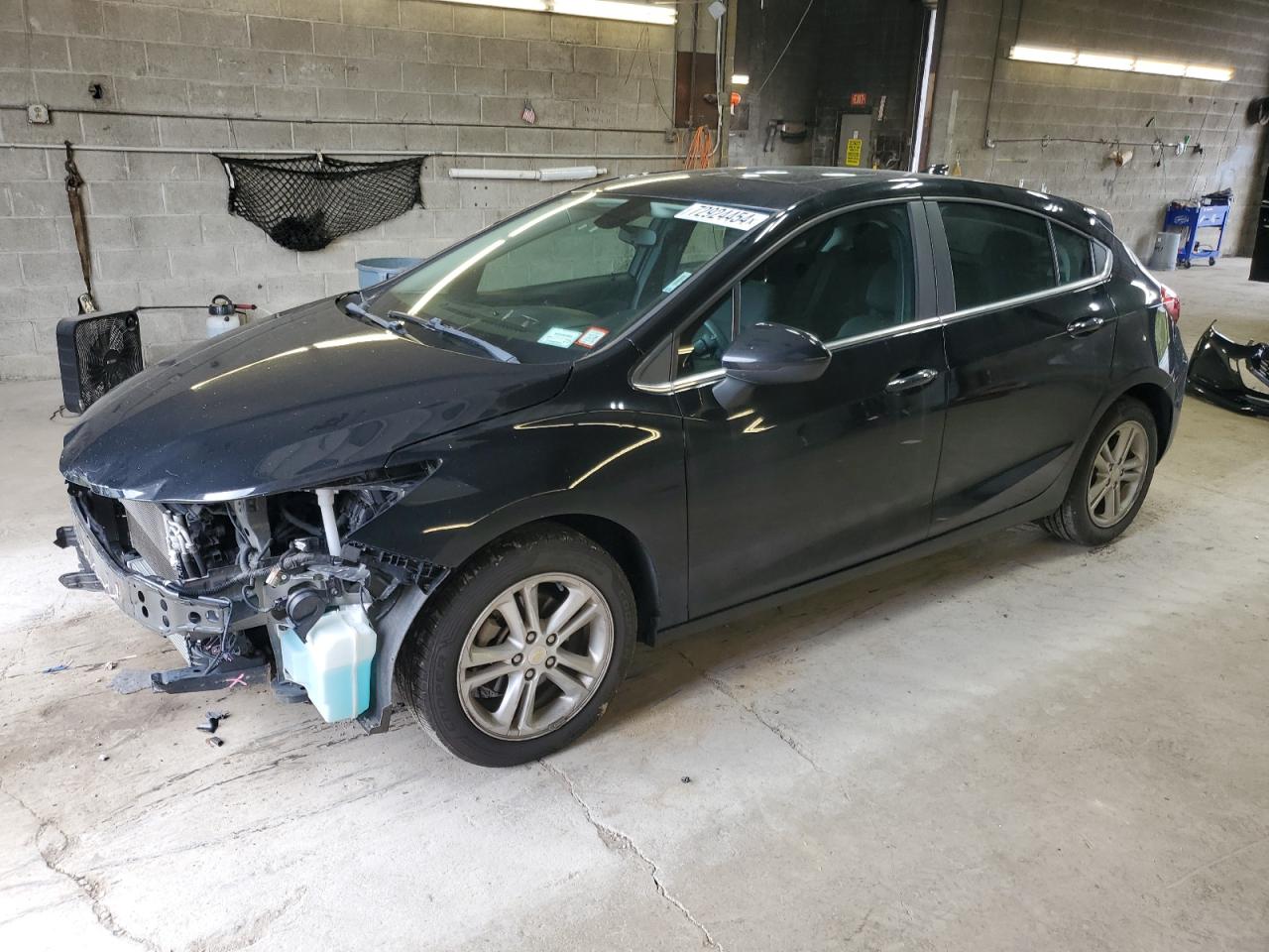 2017 Chevrolet Cruze - Image 1
