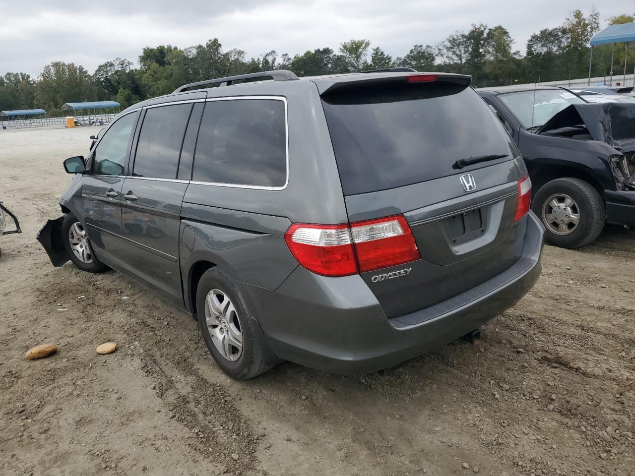 2007 Honda Odyssey - Image 2