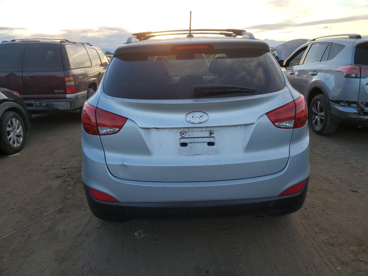 KM8JUCAC2CU542647 2012 Hyundai Tucson Gls