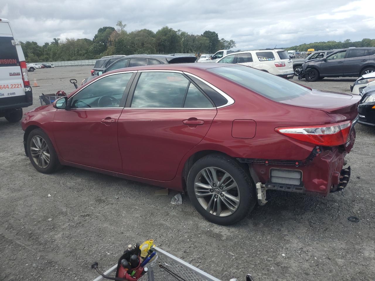 4T1BF1FK9GU503174 2016 TOYOTA CAMRY - Image 2