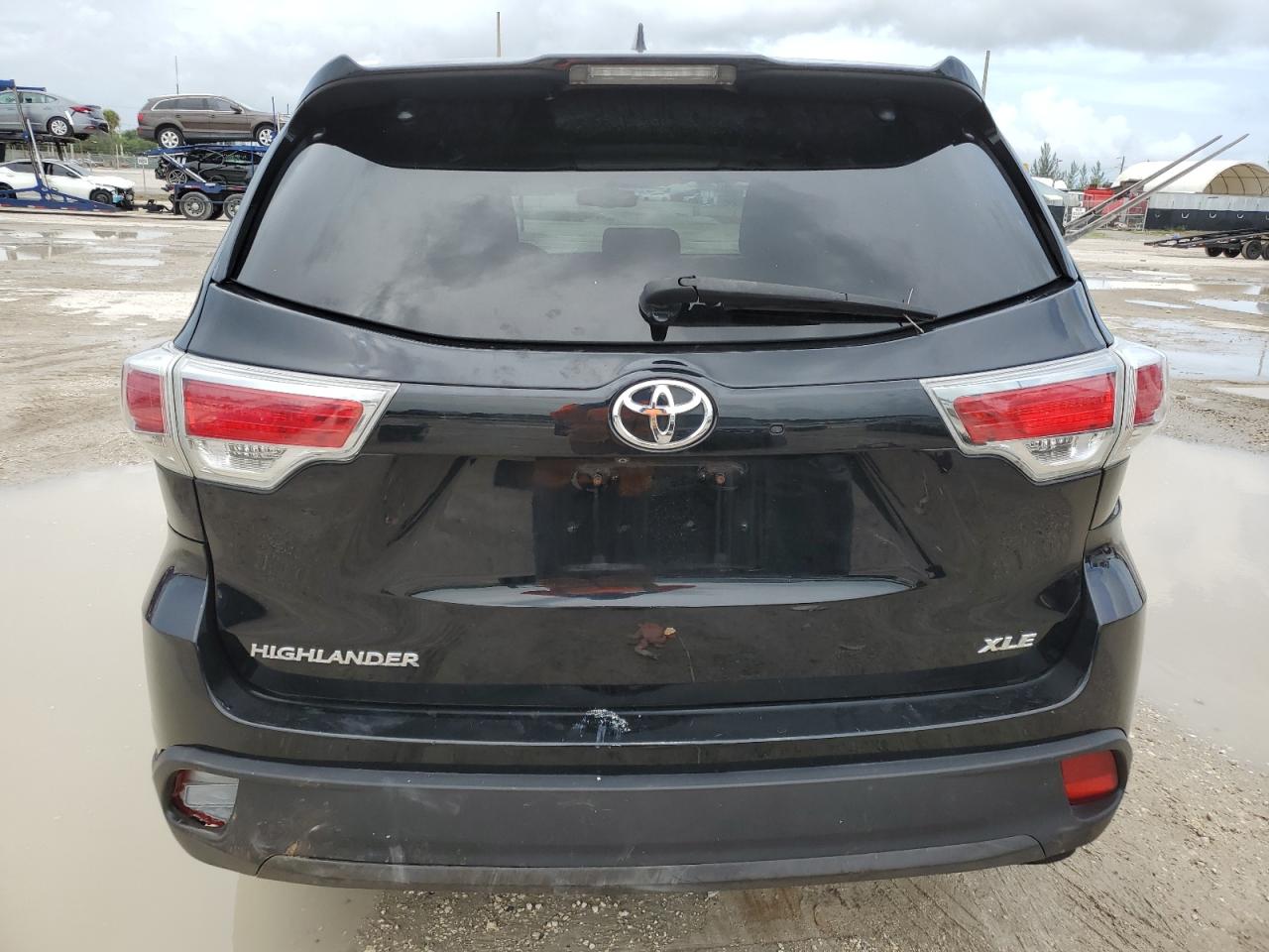 2016 Toyota Highlander Xle VIN: 5TDKKRFH4GS133422 Lot: 70373724