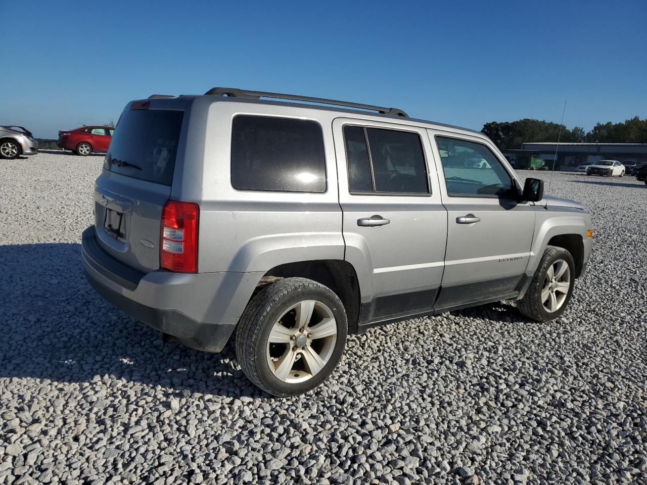 2015 Jeep Liberty (Patriot) - Image 3