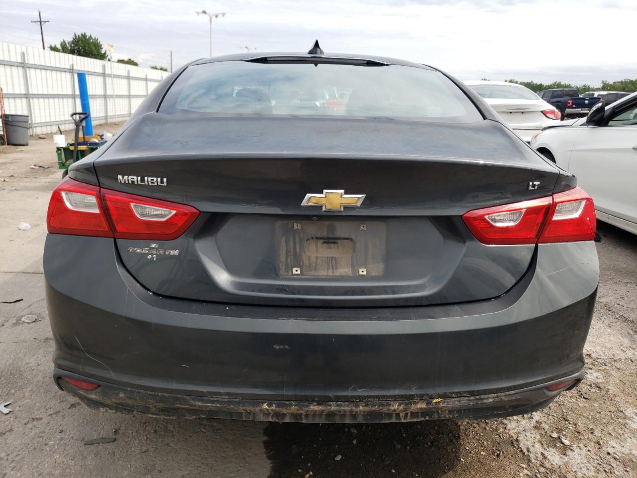 1G1ZE5ST8HF275596 2017 Chevrolet Malibu Lt