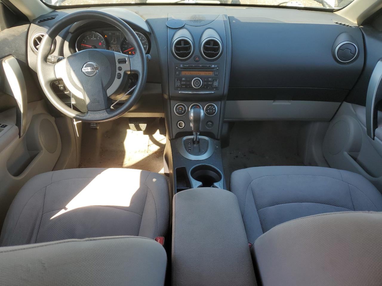 2011 Nissan Rogue - Image 8