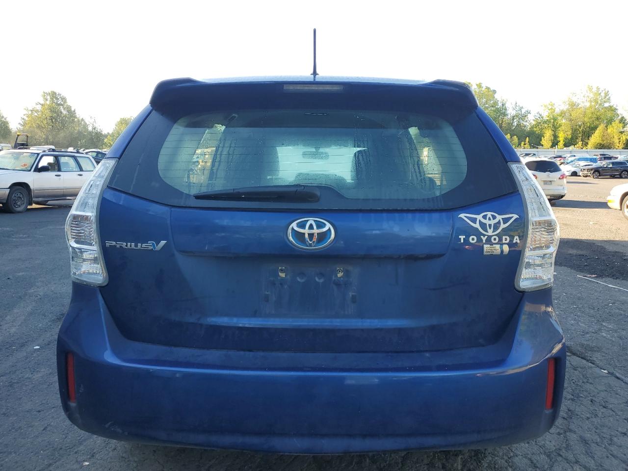 JTDZN3EU2E3312929 2014 Toyota Prius V