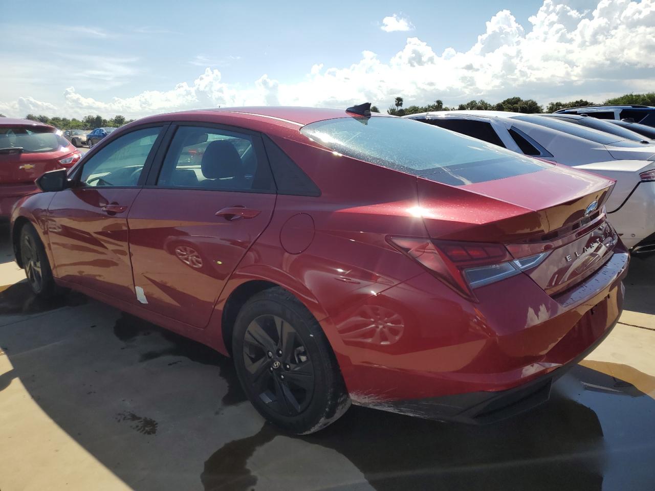 2023 Hyundai Elantra - Image 2