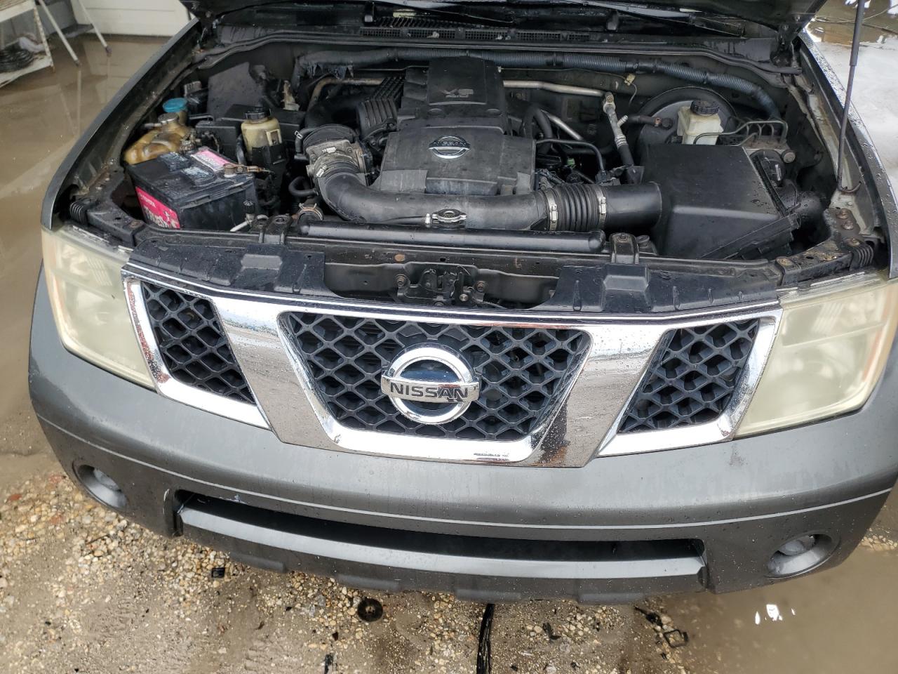 5N1AR18WX5C788747 2005 Nissan Pathfinder Le