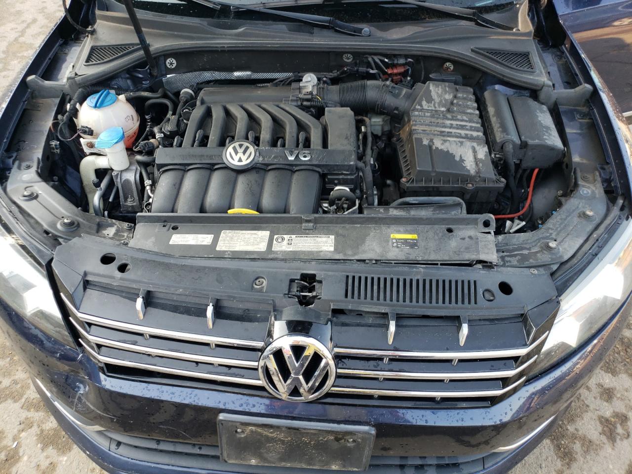 1VWCM7A33FC093491 2015 Volkswagen Passat Sel