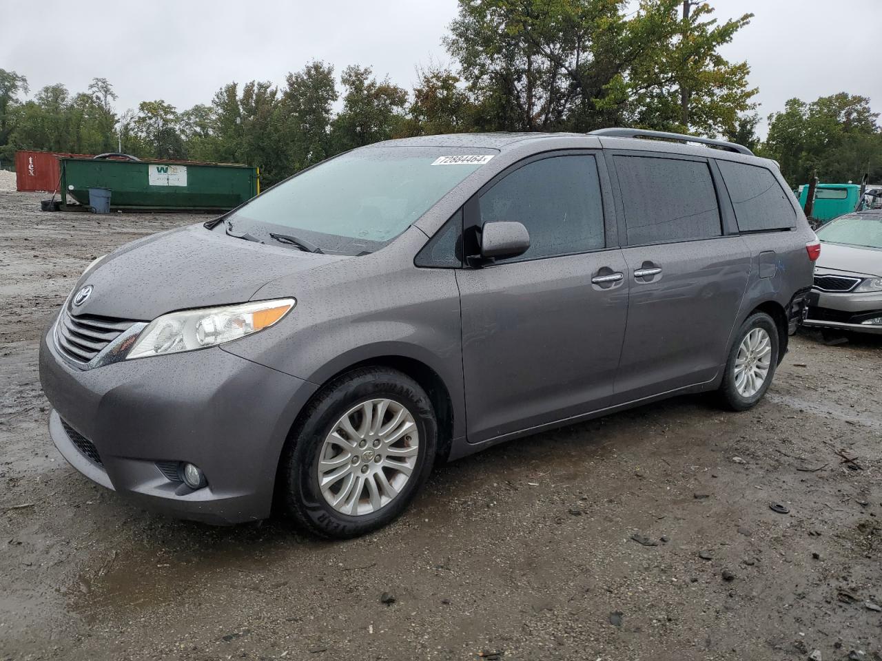 5TDYZ3DC9HS894684 2017 TOYOTA SIENNA - Image 1