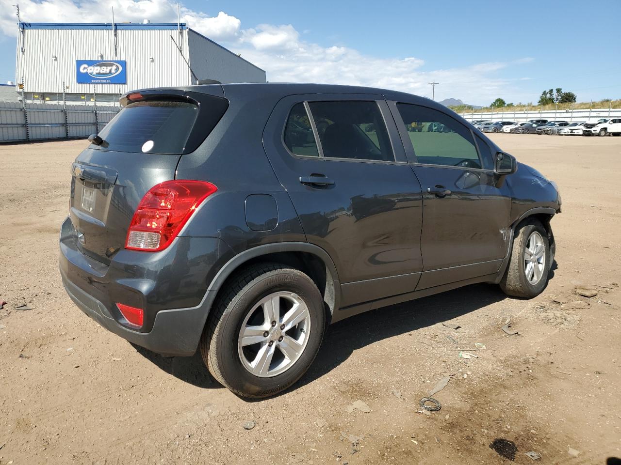 VIN 3GNCJKSB4KL405215 2019 CHEVROLET TRAX no.3