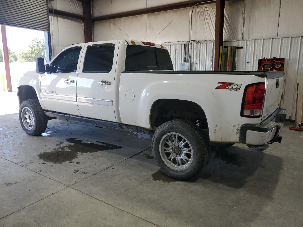 VIN 1GT125E82DF182488 2013 GMC SIERRA no.2