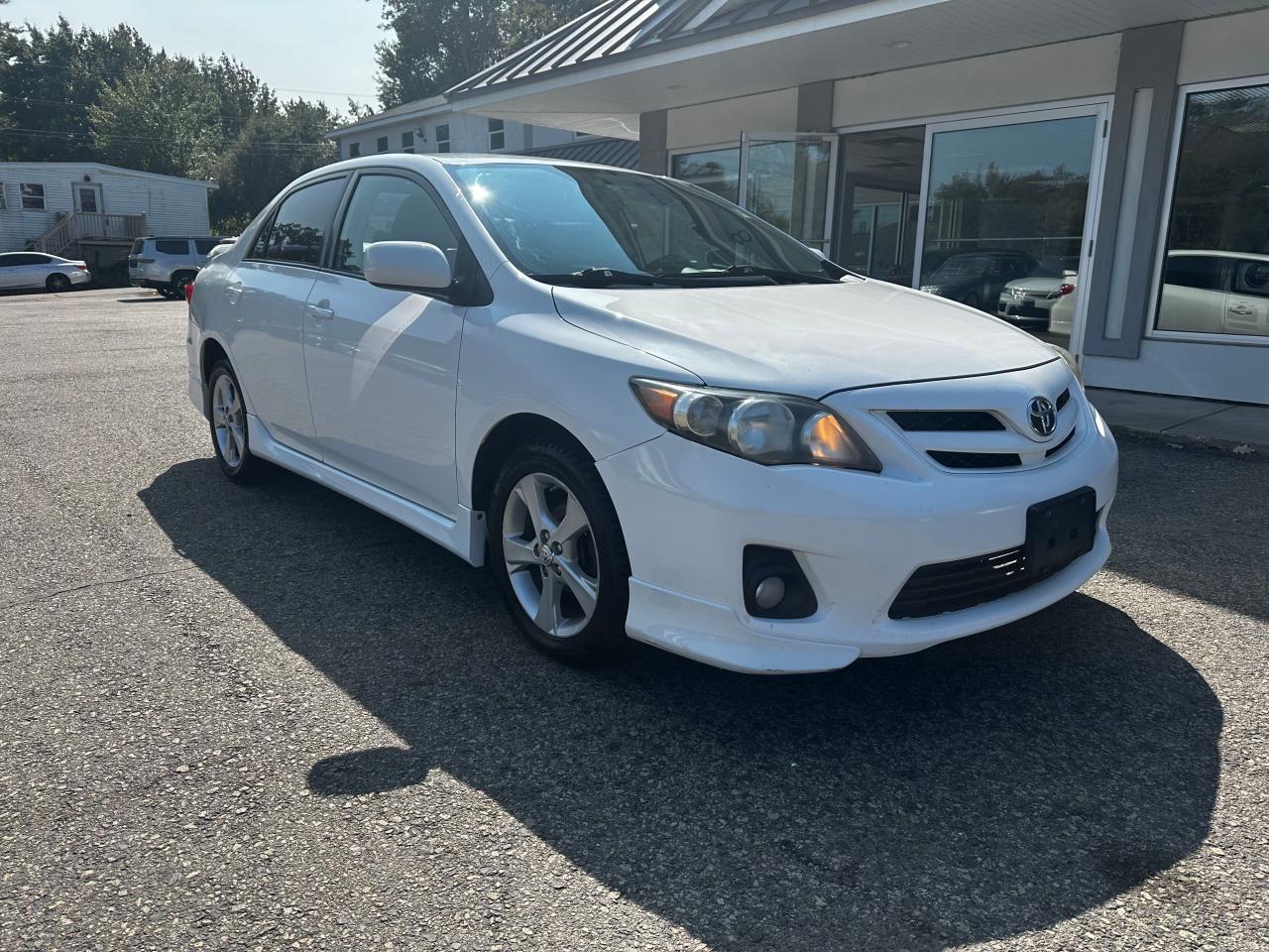 2011 Toyota Corolla Base VIN: 2T1BU4EE2BC661787 Lot: 73229144