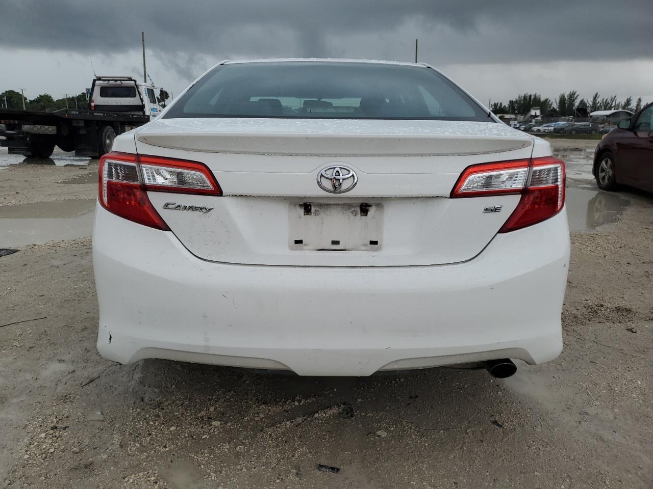 4T1BF1FKXEU325594 2014 Toyota Camry L