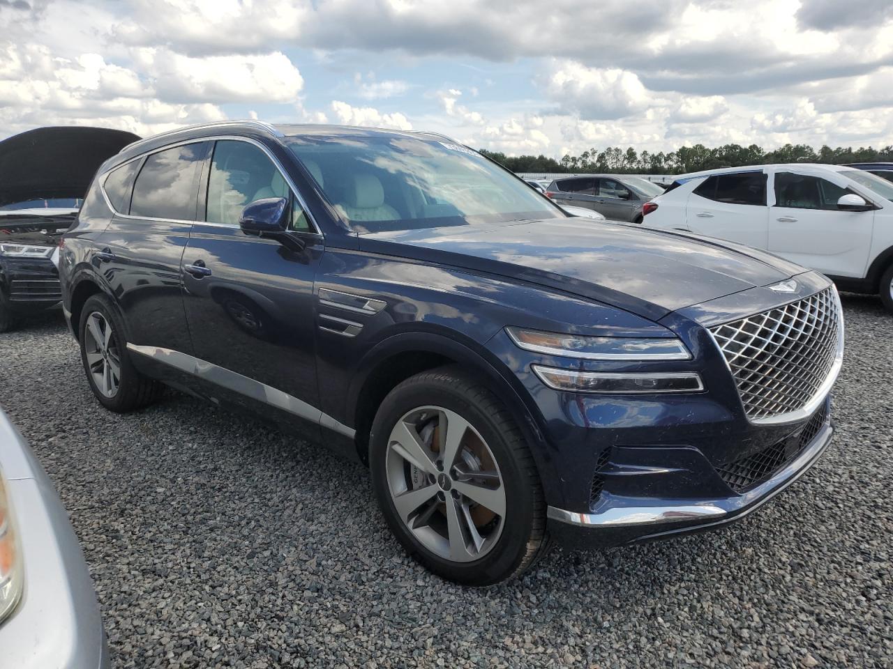 2023 Genesis GV80 - Image 4