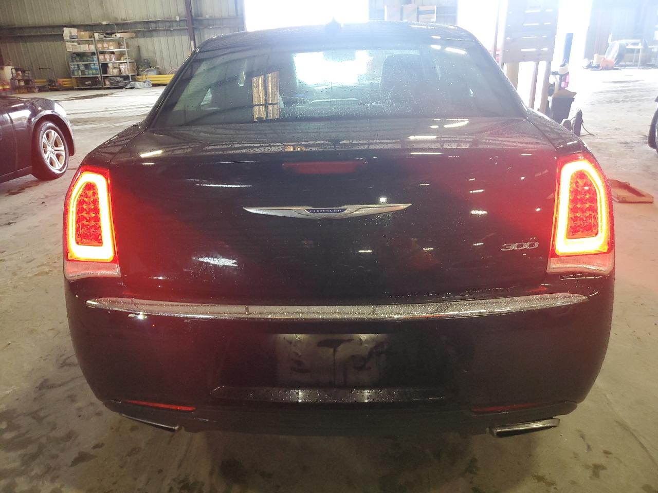 2C3CCAEG1JH262062 2018 Chrysler 300 Limited