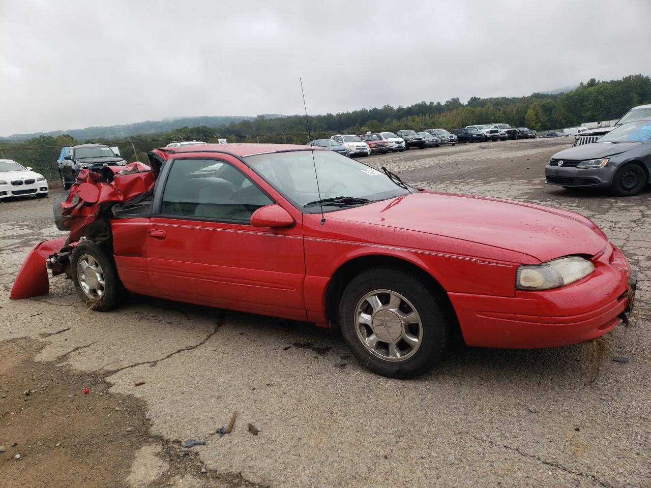 1996 Ford Thunderbird - Image 4