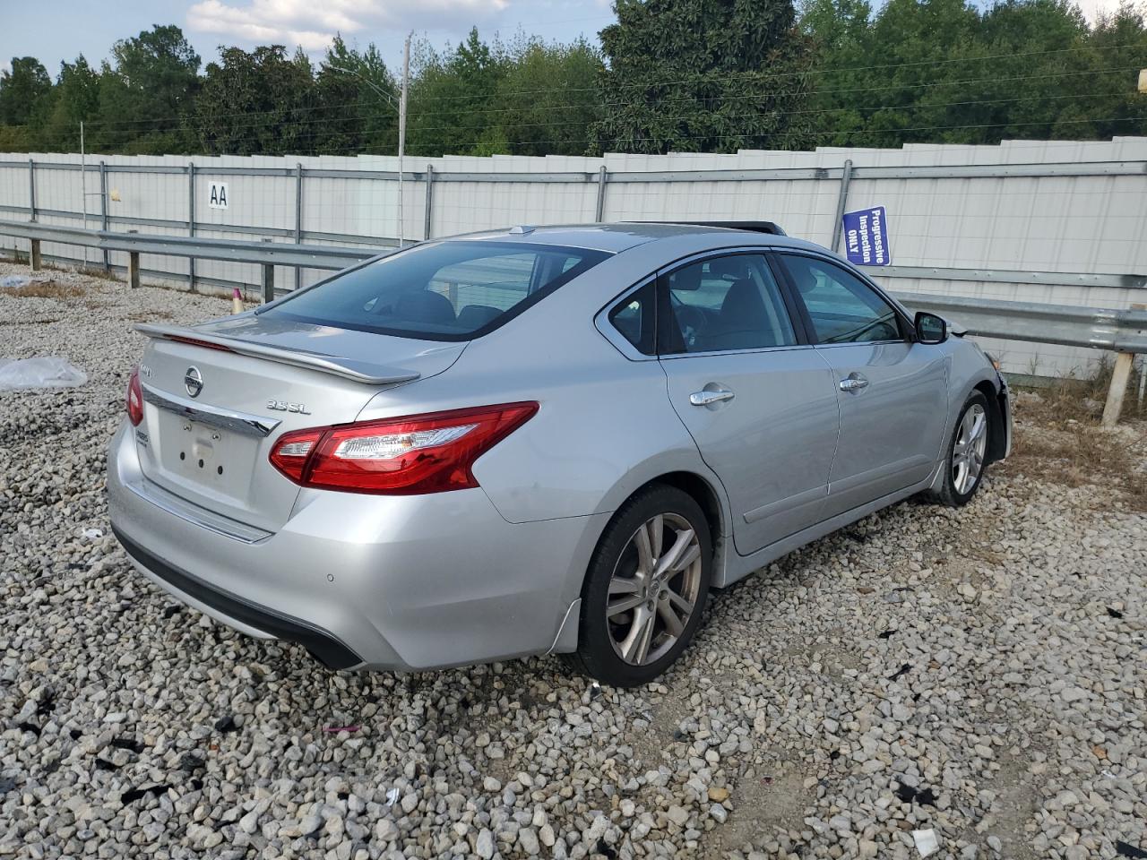 2017 Nissan Altima 3.5Sl VIN: 1N4BL3AP1HC262414 Lot: 70787994